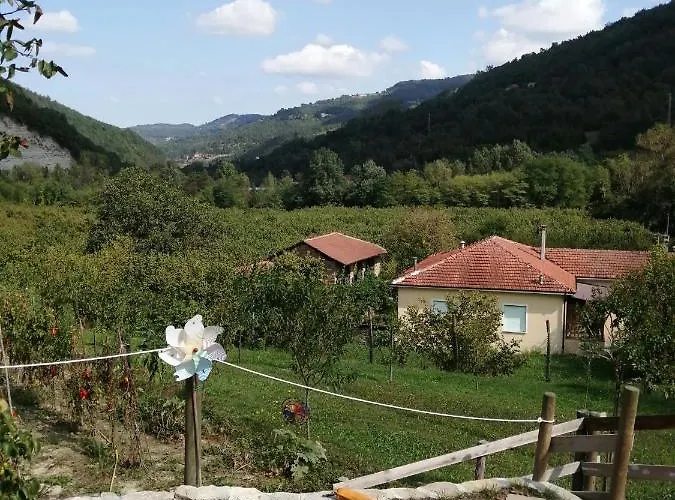 Bed & Breakfast A Casa Di Anna Cortemilia